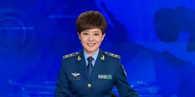 軍事節(jié)目女主持人，閃耀熒屏的星光，軍事節(jié)目女主持人，熒屏上的璀璨星光