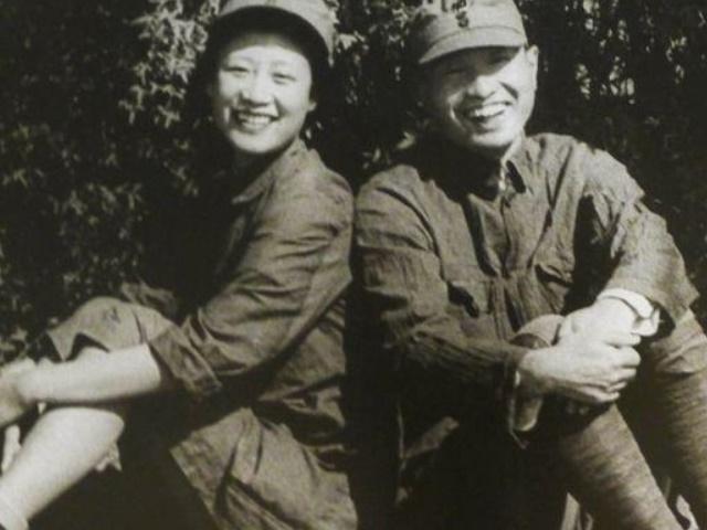 國防部長(zhǎng)是干什么的，職責(zé)與重要性解析，國防部長(zhǎng)職責(zé)與重要性解析，守護(hù)國家安全的重要角色