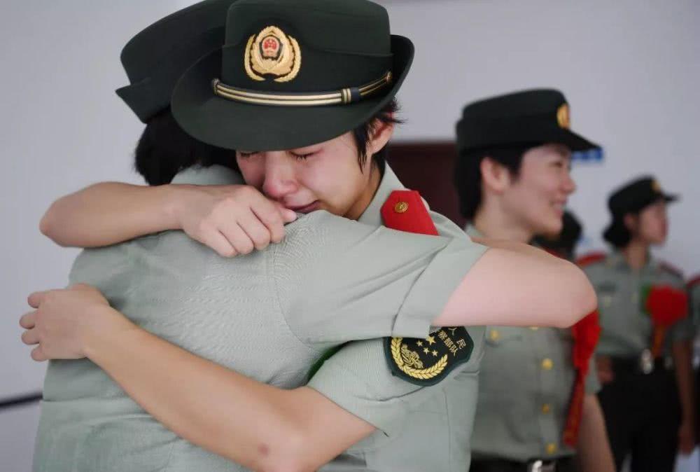 關(guān)于21式各軍種八一臂章的探討，關(guān)于各軍種八一臂章的探討，深入解析21式臂章特點