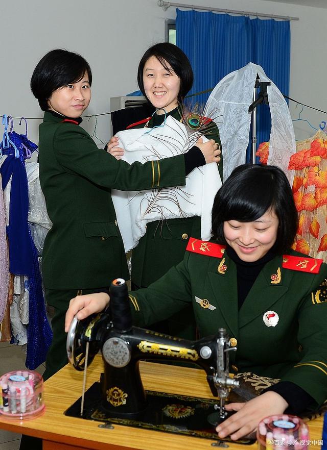 女兵背后的家庭，探尋她們的成長(zhǎng)與力量源泉，女兵背后的家庭，成長(zhǎng)與力量之源的探尋