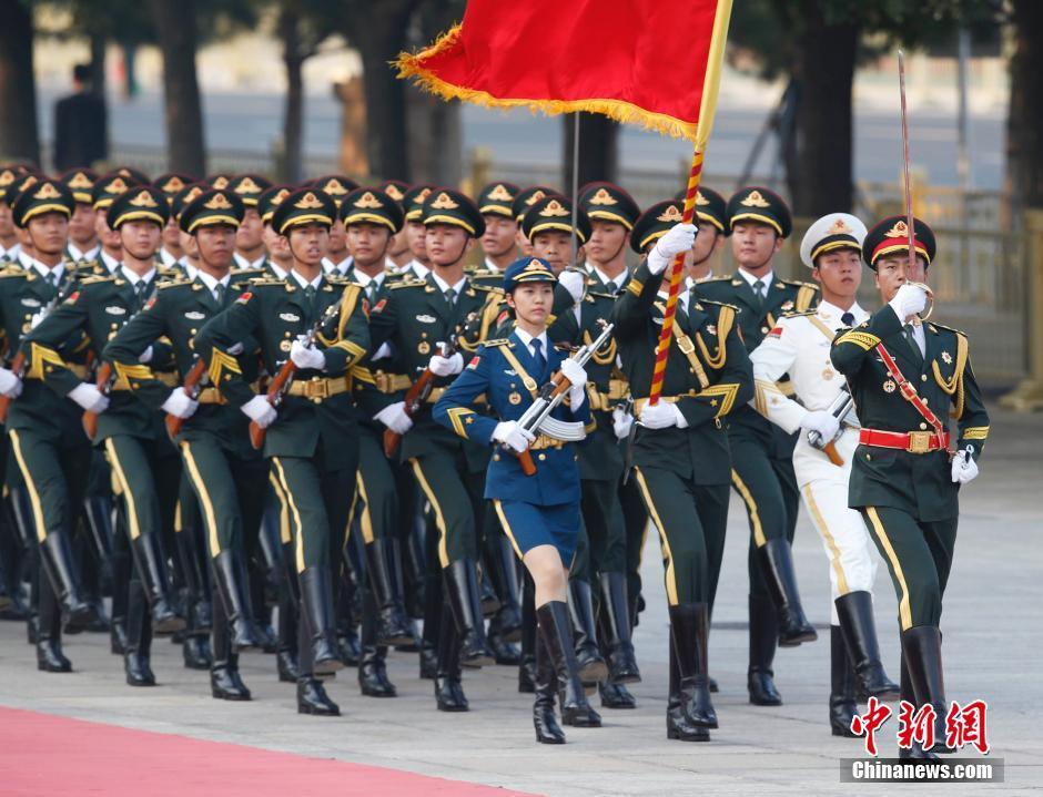 三軍儀仗隊(duì)高清大圖，展現(xiàn)榮耀與威嚴(yán)的壯麗畫卷，三軍儀仗隊(duì)壯麗畫卷，榮耀與威嚴(yán)的高清展示