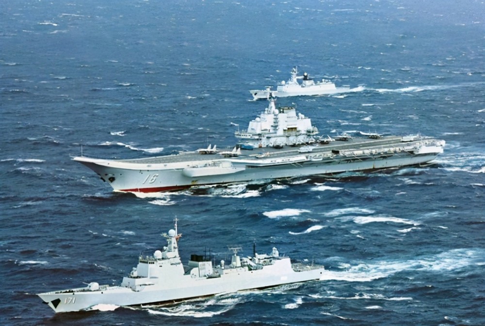 山東艦與伊麗莎白女王號(hào)，兩大戰(zhàn)艦的對(duì)比，山東艦與伊麗莎白女王號(hào)戰(zhàn)艦對(duì)比解析