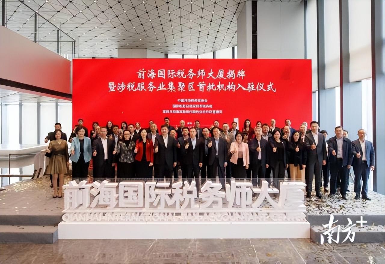 獨(dú)家爆料2025年香港正版資料免費(fèi)大全——一站式獲取所有資源！，獨(dú)家爆料，2025年香港正版資料大全——免費(fèi)獲取所有資源一站式平臺！