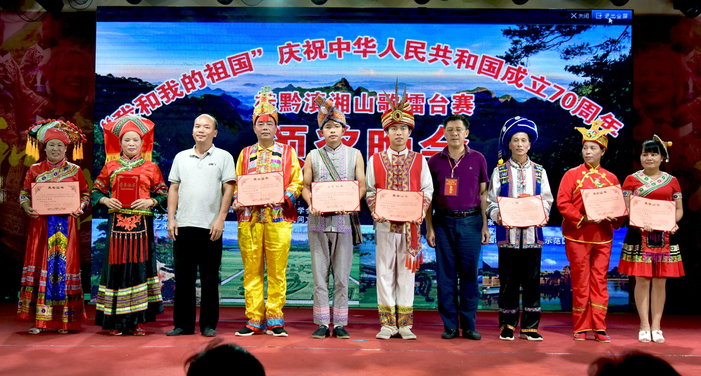 王中王免費(fèi)四肖選一肖，揭秘真相與策略，王中王免費(fèi)四肖選一肖，真相揭秘與策略探討