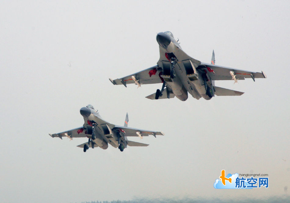 殲-11B戰(zhàn)機，中國空中力量的璀璨明珠，殲-11B戰(zhàn)機，中國空中力量的耀眼明珠