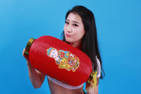 王中王白小姐四肖選一肖，揭秘背后的秘密與策略，揭秘王中王白小姐四肖選一肖背后的秘密與策略之道