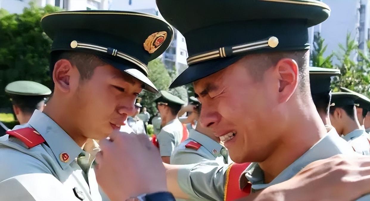 當(dāng)兵報(bào)名2023年上半年，啟程軍旅，實(shí)現(xiàn)英雄夢(mèng)想，2023年上半年報(bào)名參軍，開啟軍旅之旅，實(shí)現(xiàn)英雄夢(mèng)想