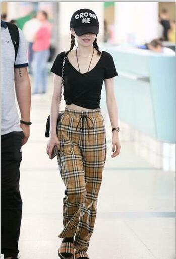 戚薇個人資料及圖片揭秘，身高背后的故事，戚薇個人資料大揭秘，身高背后的故事及圖片展示