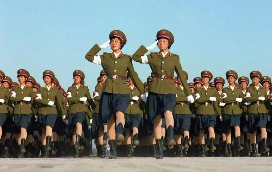 中國女兵，力量與榮耀的象征，中國女兵，力量與榮耀的璀璨象征