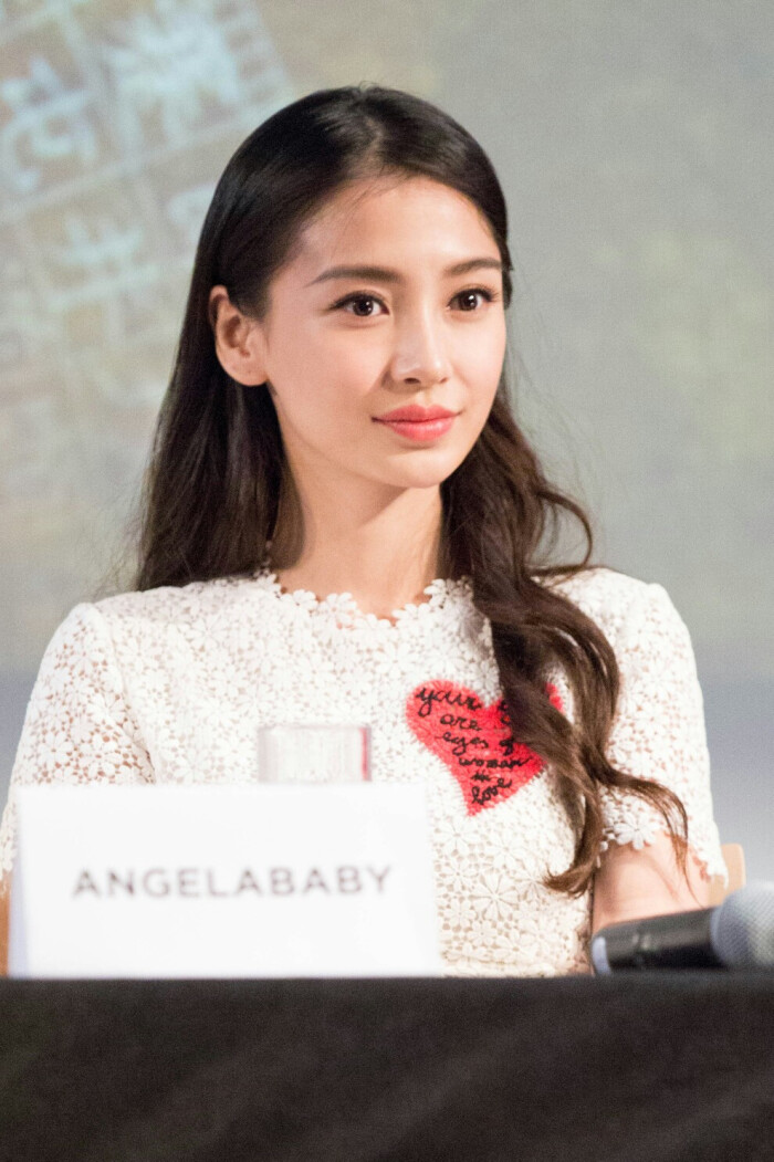 楊穎簡介個人簡歷，楊穎個人簡歷簡介