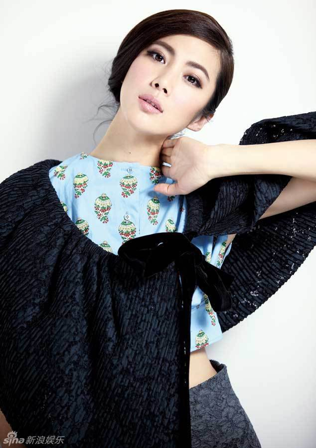 王珂?zhèn)€人資料、圖片及年齡，全面揭示一位引人注目的公眾人物，王珂?zhèn)€人資料大揭秘，圖片、年齡及引人注目的公眾形象展現(xiàn)眼前