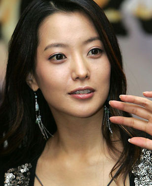 金喜善個人資料簡介，金喜善個人資料簡介，揭秘女神的生平與風采