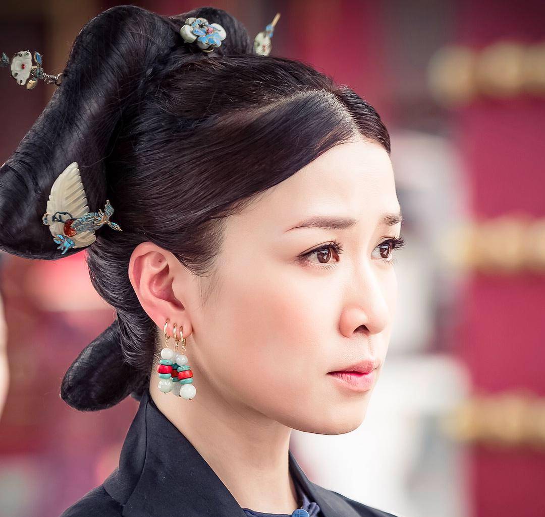 佘詩(shī)曼演過的所有電視劇，演藝生涯的輝煌歷程，佘詩(shī)曼演藝生涯，多部電視劇的輝煌歷程