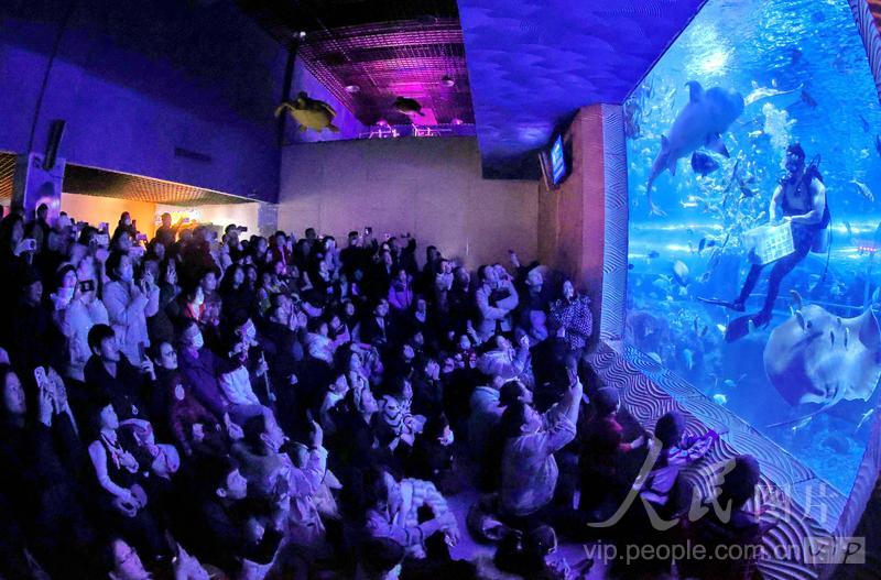 探索未來(lái)，2025年新澳正版免費(fèi)料，為您揭秘行業(yè)新動(dòng)態(tài)，揭秘未來(lái)行業(yè)新動(dòng)態(tài)，探索新澳正版免費(fèi)資料，展望2025年行業(yè)趨勢(shì)