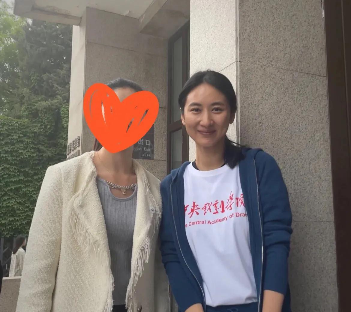 郭珍霓個人資料圖片，深入了解演員郭珍霓的生平與魅力，演員郭珍霓的生平、魅力及圖片資料大全