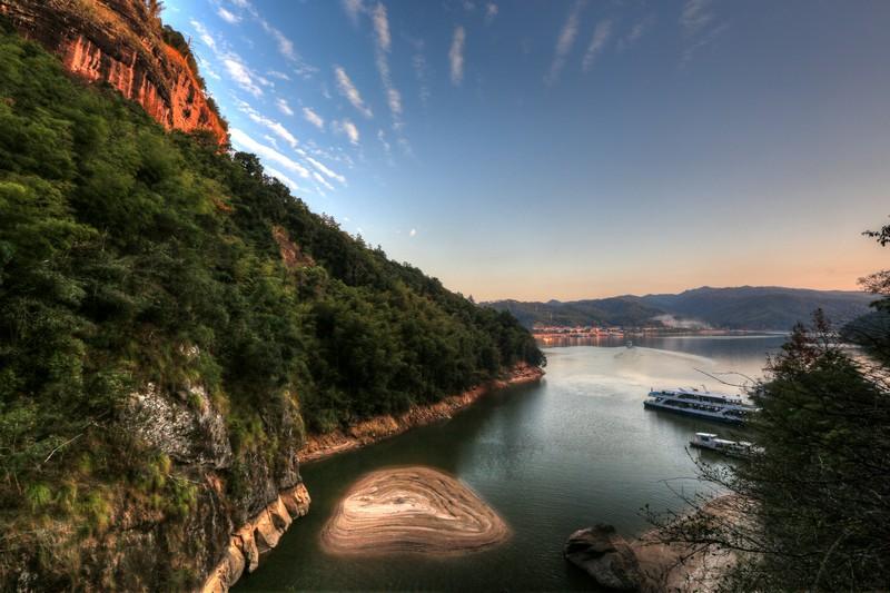 泰寧大金湖門票SEO文章，泰寧大金湖旅游攻略，門票信息及SEO指南