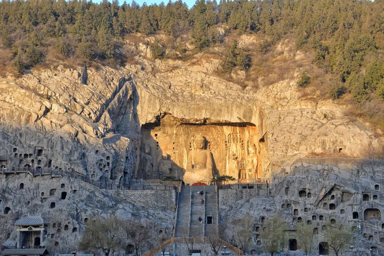 龍門石窟圖片，千年石刻的藝術盛宴，龍門石窟，千年石刻藝術盛宴圖片欣賞