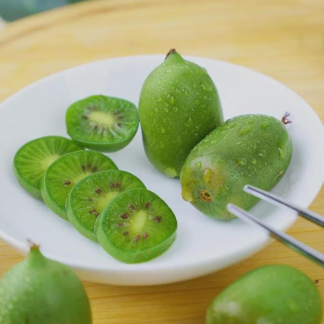 探索維生素C的寶庫(kù)，富含水果的維生素C清單，探索維生素C寶庫(kù)，水果清單，富含維C的果實(shí)盛宴