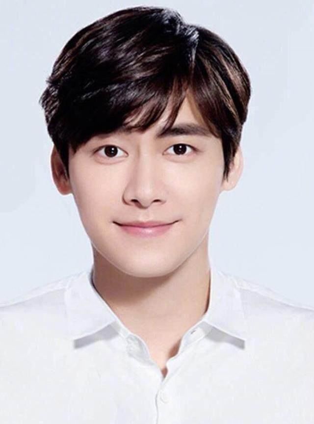 明星證件照高清，揭秘高清證件照背后的秘密，明星證件照高清背后的秘密揭秘