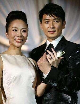 保劍鋒老婆何珈美好時(shí)光照片集錦，保劍鋒妻子何珈美好時(shí)光瞬間集錦