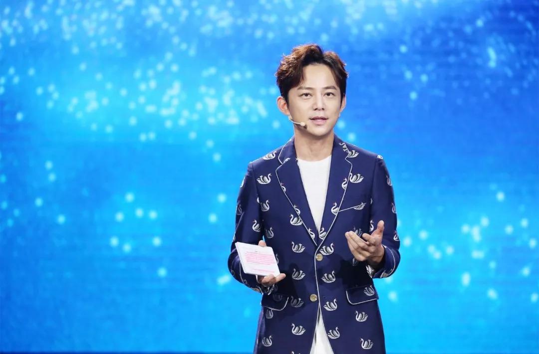 何炅事件深度解析，究竟是怎么回事？，何炅事件內(nèi)幕深度解析，真相究竟如何？