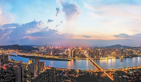 湖南旅游攻略，必去十大景點(diǎn)推薦，湖南旅游攻略，十大必去景點(diǎn)推薦