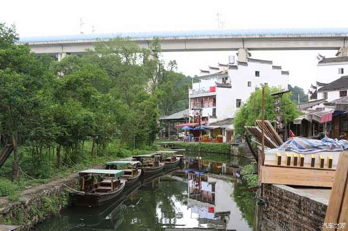 婺源古鎮(zhèn)，踏足千年古鎮(zhèn)，領(lǐng)略徽派建筑之美，婺源古鎮(zhèn)，千年徽派建筑之旅