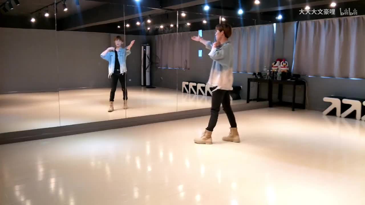 重溫歷史瞬間，2009年國慶盛典回放，重溫歷史瞬間，回顧2009年國慶盛典的回放時刻