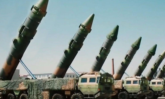 東風(fēng)41與美國導(dǎo)彈技術(shù)，究竟存在多少差距？，東風(fēng)41與美國導(dǎo)彈技術(shù)，技術(shù)差距深度解析