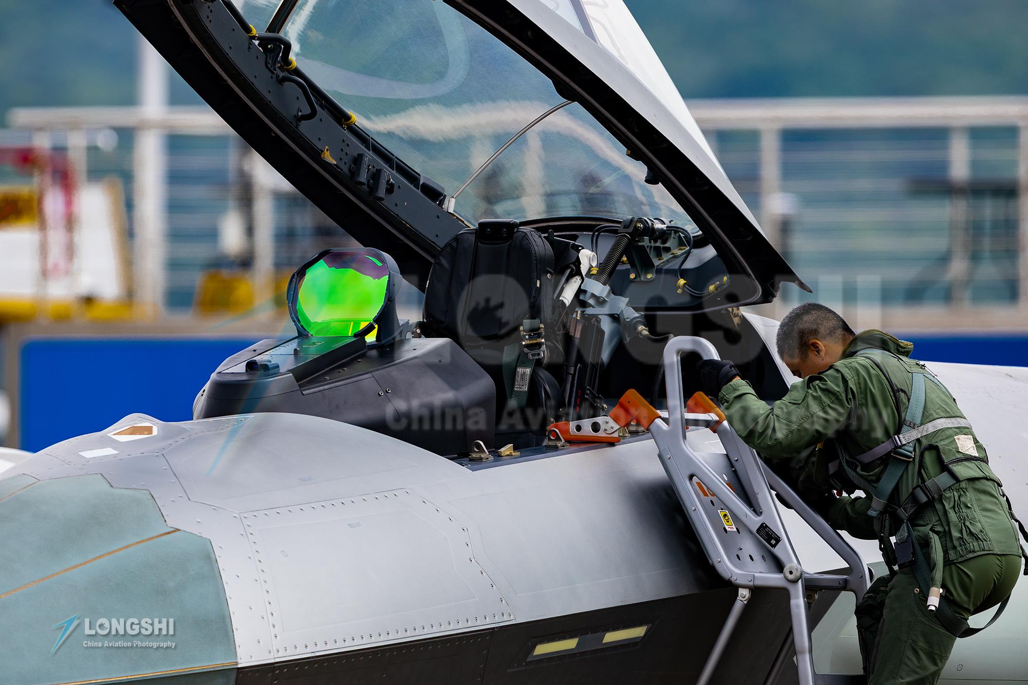 殲-10CE，中國(guó)航空工業(yè)的驕傲與未來(lái)展望，殲-10CE，中國(guó)航空工業(yè)的驕傲與未來(lái)展望之路