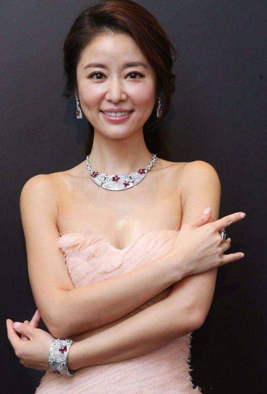 林心如近況最新消息，事業(yè)家庭兩得意，人生贏家令人羨慕，林心如事業(yè)家庭雙豐收，人生贏家狀態(tài)引人羨慕的最新消息