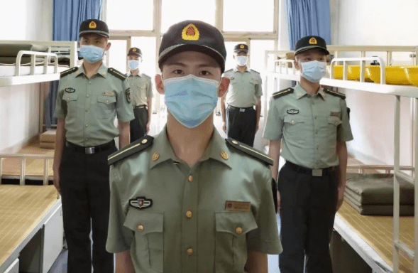 國(guó)防科大的分配情況引發(fā)關(guān)注，理想與現(xiàn)實(shí)的落差？，國(guó)防科大畢業(yè)生分配情況引熱議，理想與現(xiàn)實(shí)的落差挑戰(zhàn)？