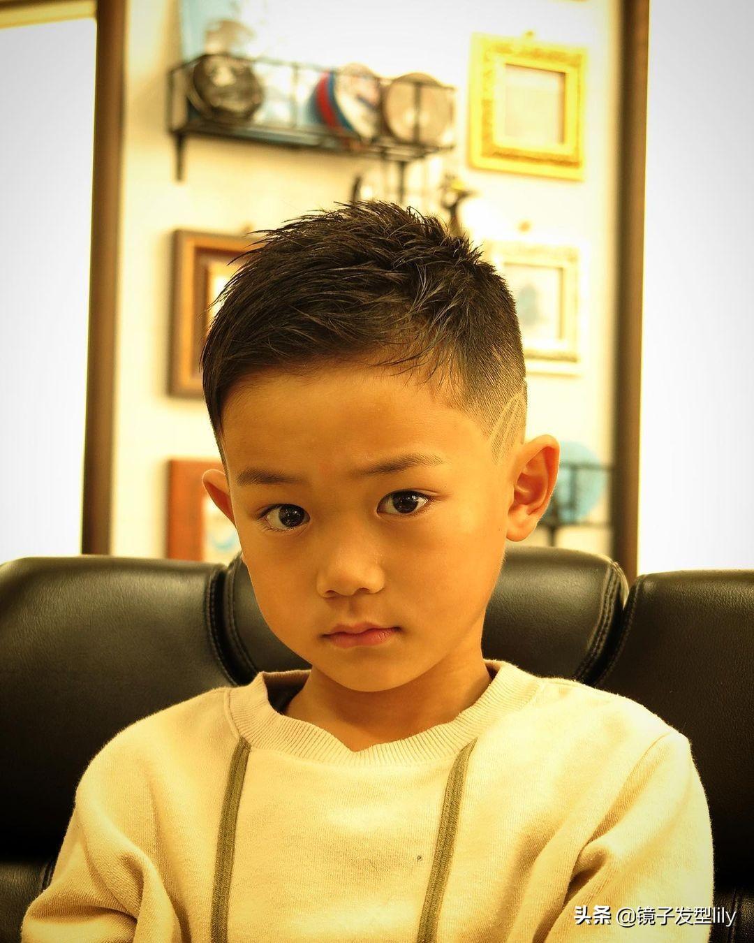 五個(gè)月最準(zhǔn)懷男孩征兆，揭示胎兒性別的神秘面紗，五個(gè)月懷男孩征兆揭秘，探索胎兒性別的神秘線索