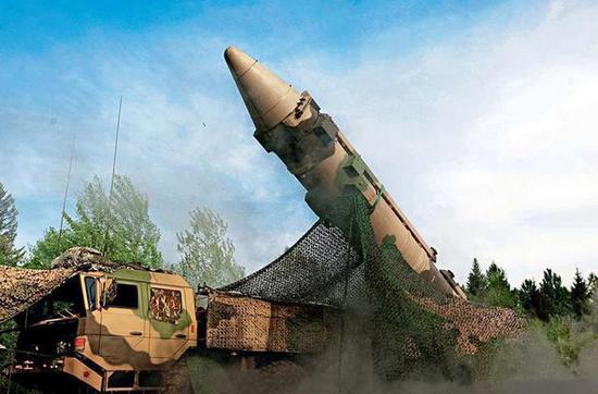 東風(fēng)21D反艦彈道導(dǎo)彈，解析其技術(shù)特點與戰(zhàn)略影響，東風(fēng)21D反艦彈道導(dǎo)彈，技術(shù)特性深度解析及戰(zhàn)略影響探討