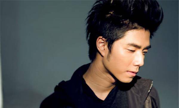 袁成杰為何不火，深度解析其現象背后的原因，袁成杰現象背后的原因深度解析，為何未能走紅？