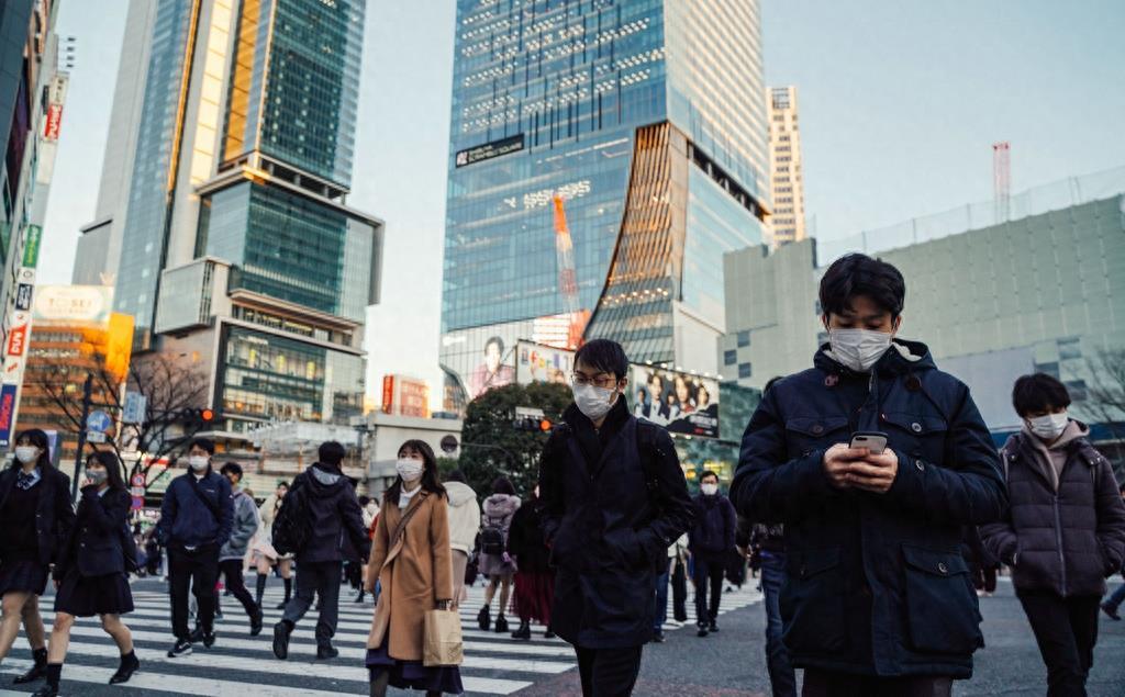 防務(wù)新觀察，探索2022最新一期的前沿軍事動(dòng)態(tài)與戰(zhàn)略思考，防務(wù)新觀察，探索前沿軍事動(dòng)態(tài)與戰(zhàn)略思考的最新發(fā)展（2022年最新一期）