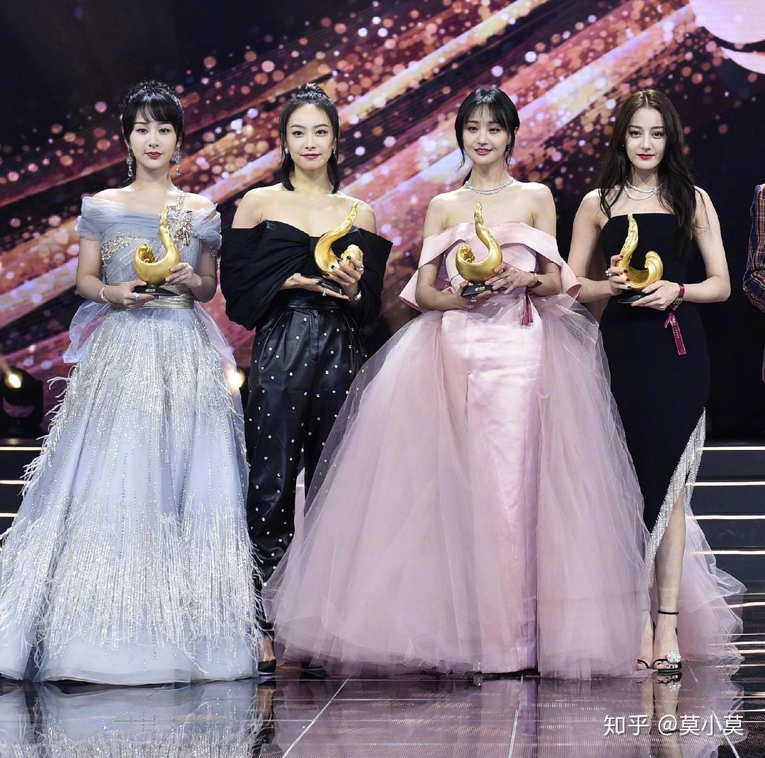 楊冪、劉濤、迪麗熱巴、趙麗穎與鄭爽，明星之光閃耀娛樂圈，明星之光，楊冪、劉濤、迪麗熱巴、趙麗穎與鄭爽閃耀娛樂圈