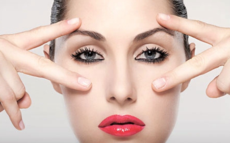 三天消除眼袋小妙招，輕松告別眼部疲勞，煥發(fā)青春光彩，三天消除眼袋秘籍，告別眼部疲勞，重?zé)ㄇ啻汗獠实拿卦E