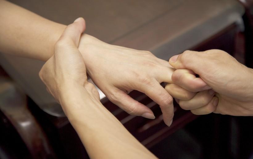 身體濕氣重怎么調(diào)理，全面解析濕氣成因與調(diào)理方法，全面解析，身體濕氣重的成因及調(diào)理方法