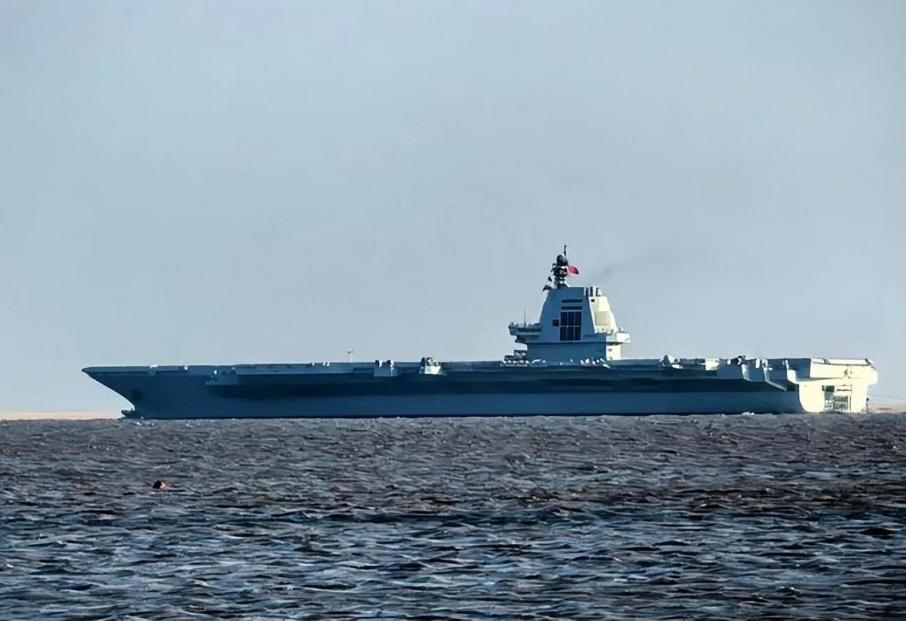 揭秘航母風采，2022年航母003最新照片一覽，揭秘航母風采，最新航母003照片曝光，展現(xiàn)強大實力