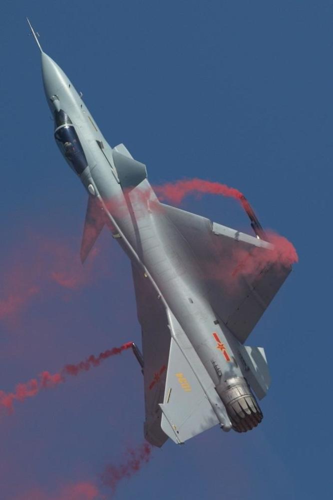 殲-10B，中國(guó)空軍現(xiàn)代化建設(shè)的璀璨明珠，殲-10B，中國(guó)空軍現(xiàn)代化建設(shè)的耀眼明珠