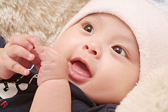 小兒癇癥的早期癥狀表現(xiàn)及其影響，小兒癇癥早期癥狀表現(xiàn)與影響概述