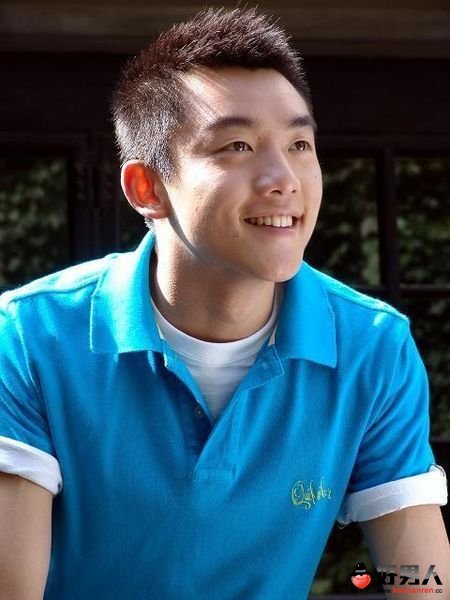 演員鄭愷個(gè)人資料簡(jiǎn)介及家世背景深度解析，鄭愷個(gè)人資料簡(jiǎn)介及家世背景深度揭秘