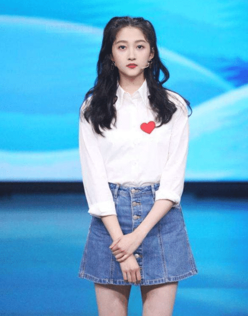 關(guān)曉彤體重，健康與美麗的平衡藝術(shù)，關(guān)曉彤體重，健康與美麗的平衡之道